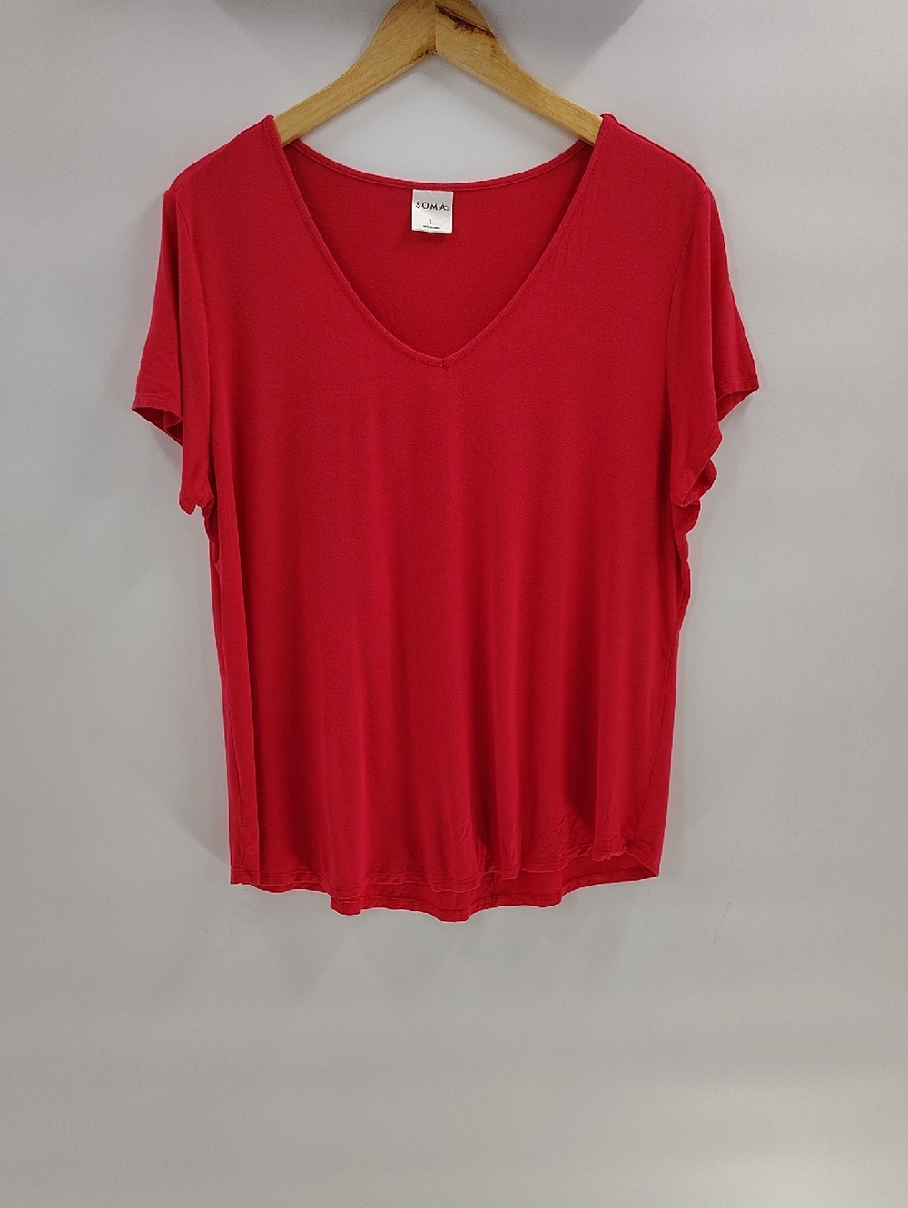 Soma Tee Size Large Short Sleeve V Neck Dark Pink